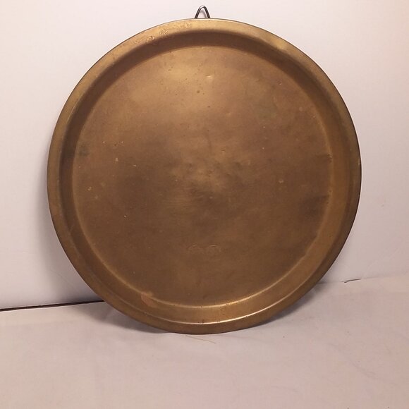 Vintage Brass color  Metal Round Serving/Candle/Wall Decor Tray 10.5" diameter - Picture 8 of 9
